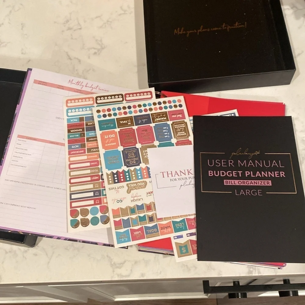 PLANBERRY Budget Planner Premium Undated Monthly Finance Organizer